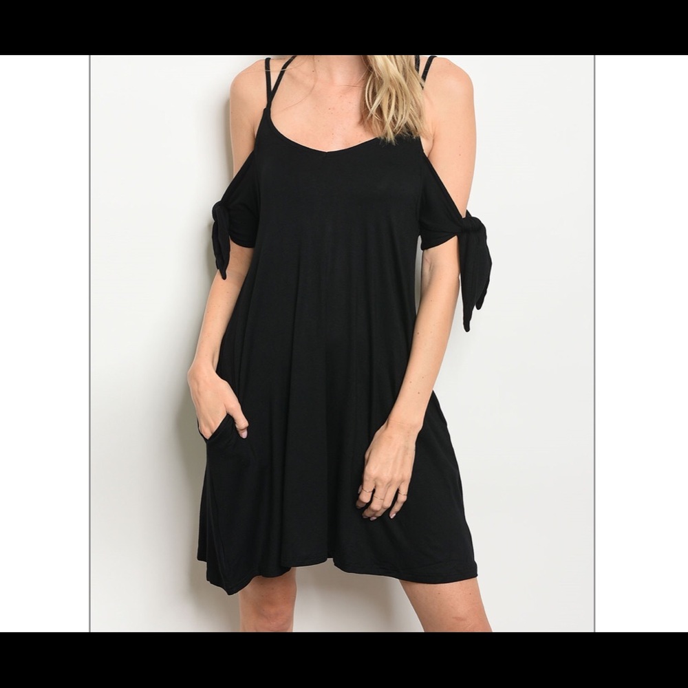 Santa Monica Pier Cold Shoulder Midi Dress - Picture 2 of 6